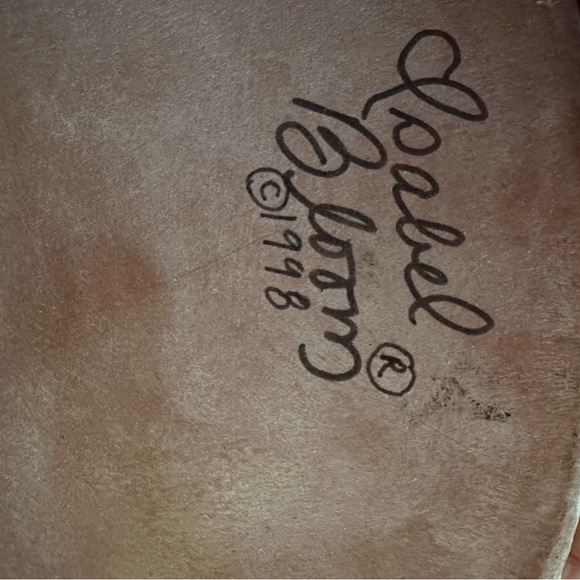 Isabel Bloom mother and child signed and retired piece. Soft pink color - Picture 9 of 10